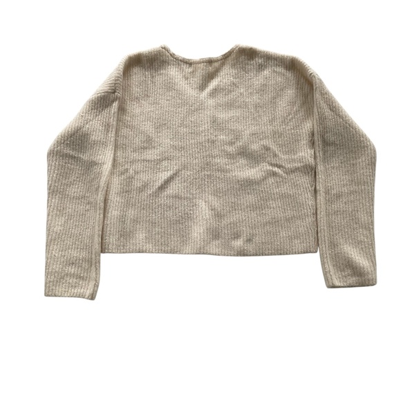 H&M Kids Cropped V-Neck Pullover Sweater Sz 12-14 Cozy Knit Cream Hyggelife Chic - Picture 2 of 7